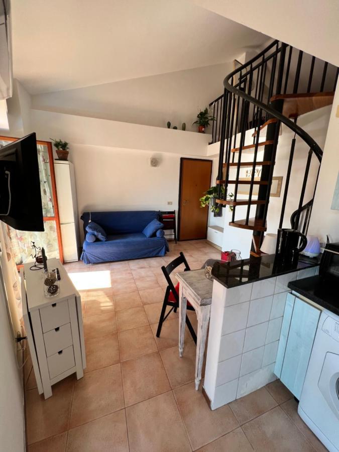 Mansardina A Pochi Passi Da Roma Appartement Morlupo Buitenkant foto
